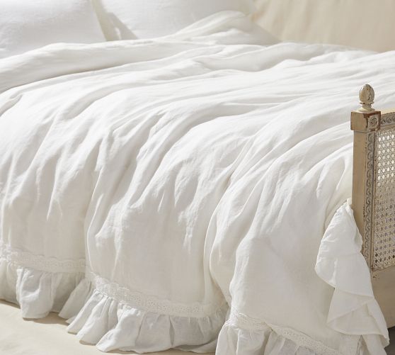 Linen Ruffle Crochet Duvet Cover & Shams (Color: White, Size: King)