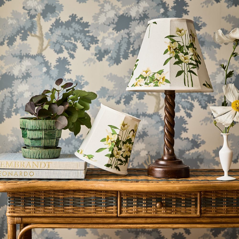 Narcissus Floral Taper Lamp Shade