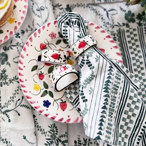 Pansees Copain Ring 0.3ct 10号 Hand-Painted Floral Ceramic Napkin 