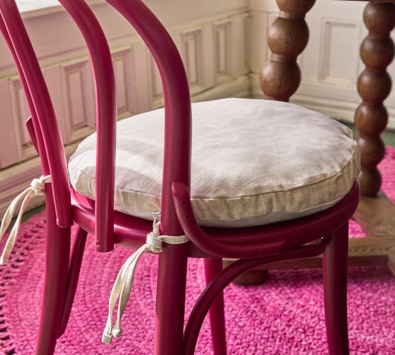 Ramona Round Seat Cushion, Natural Floral Scallop