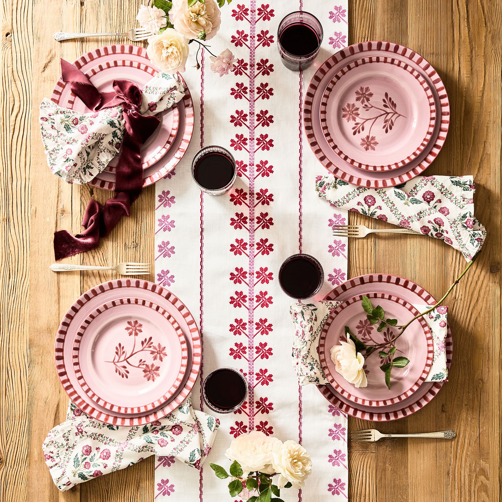 Hannah Salad Plate, Burgundy (set of 4)