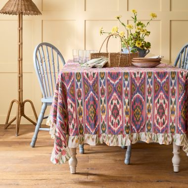 Sunny Annika Dining Room