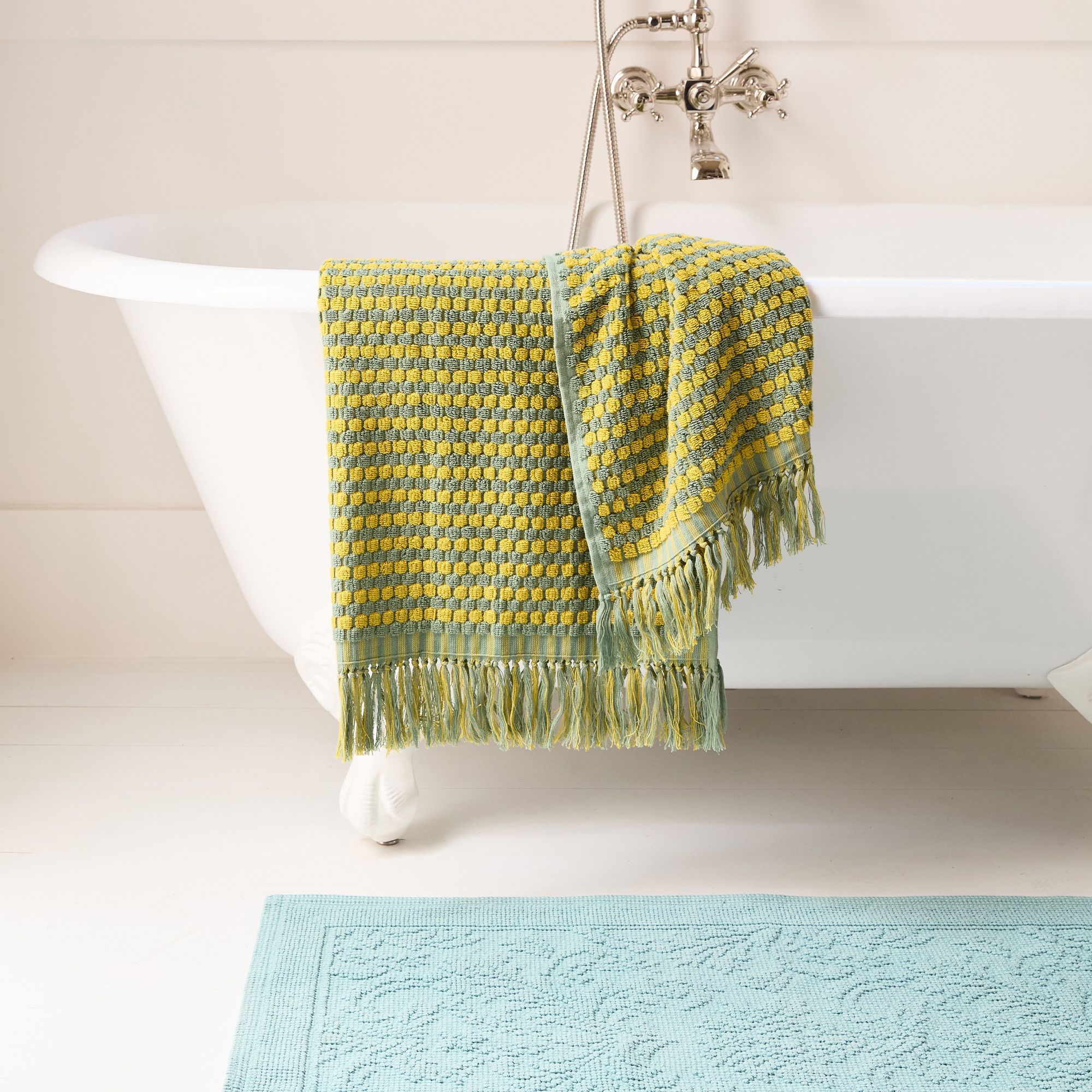 Greenrow Colorful Dot Tasseled hand Towel